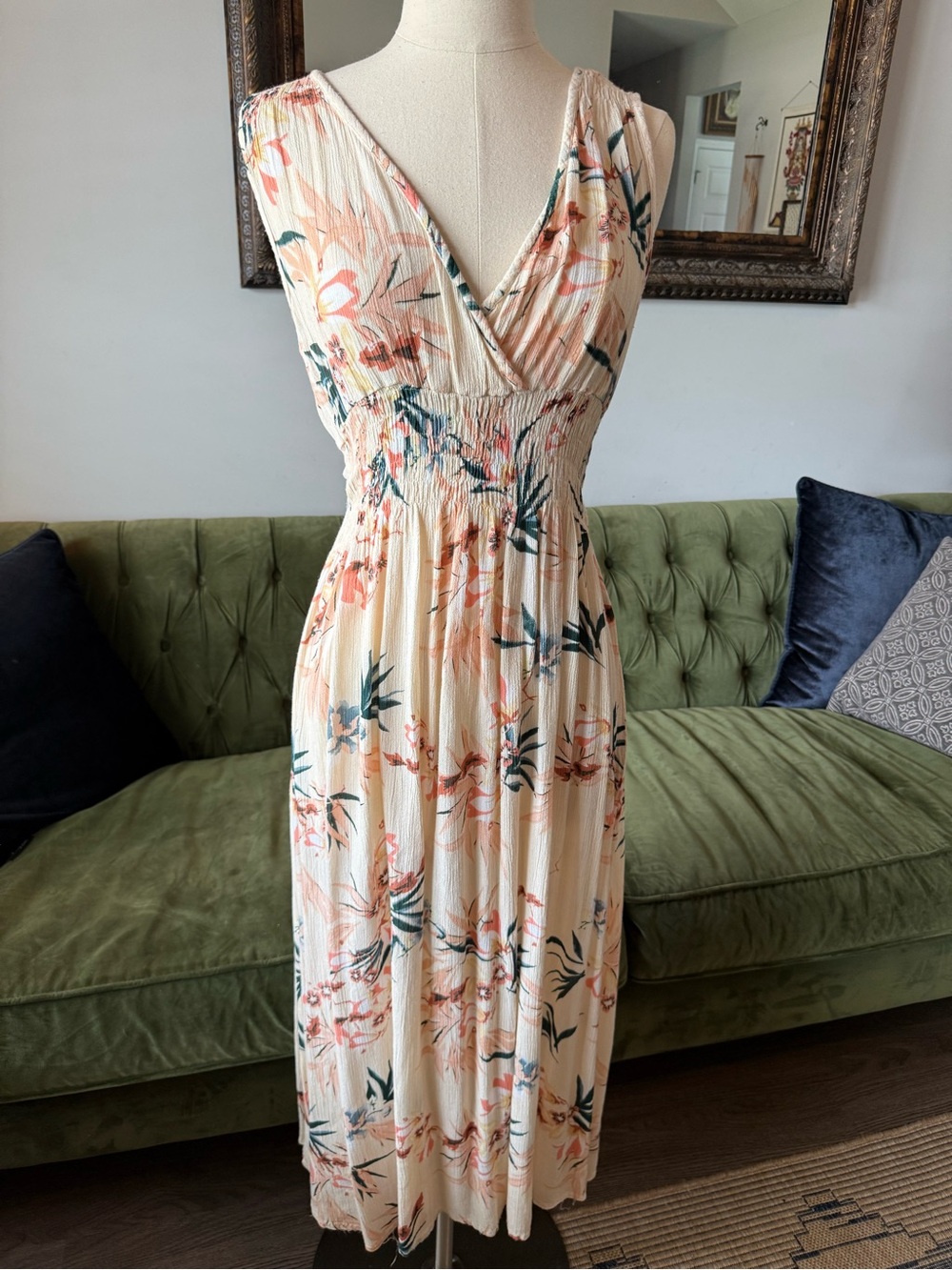 raya sun Cream Floral V-Neck Smocked Midi Dress